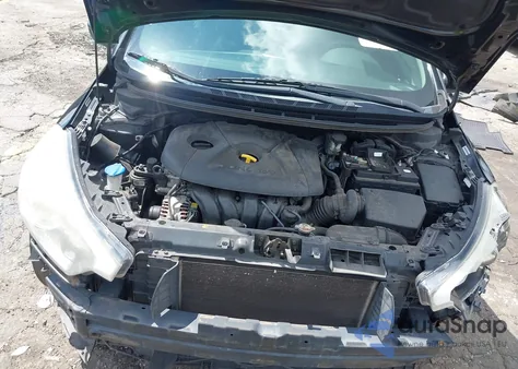 2015 Kia Forte Lx z USA, uszkodzony, nr VIN KNAFK4A6XF5388572